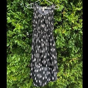 High-Low Sleeveless Dress Size Small